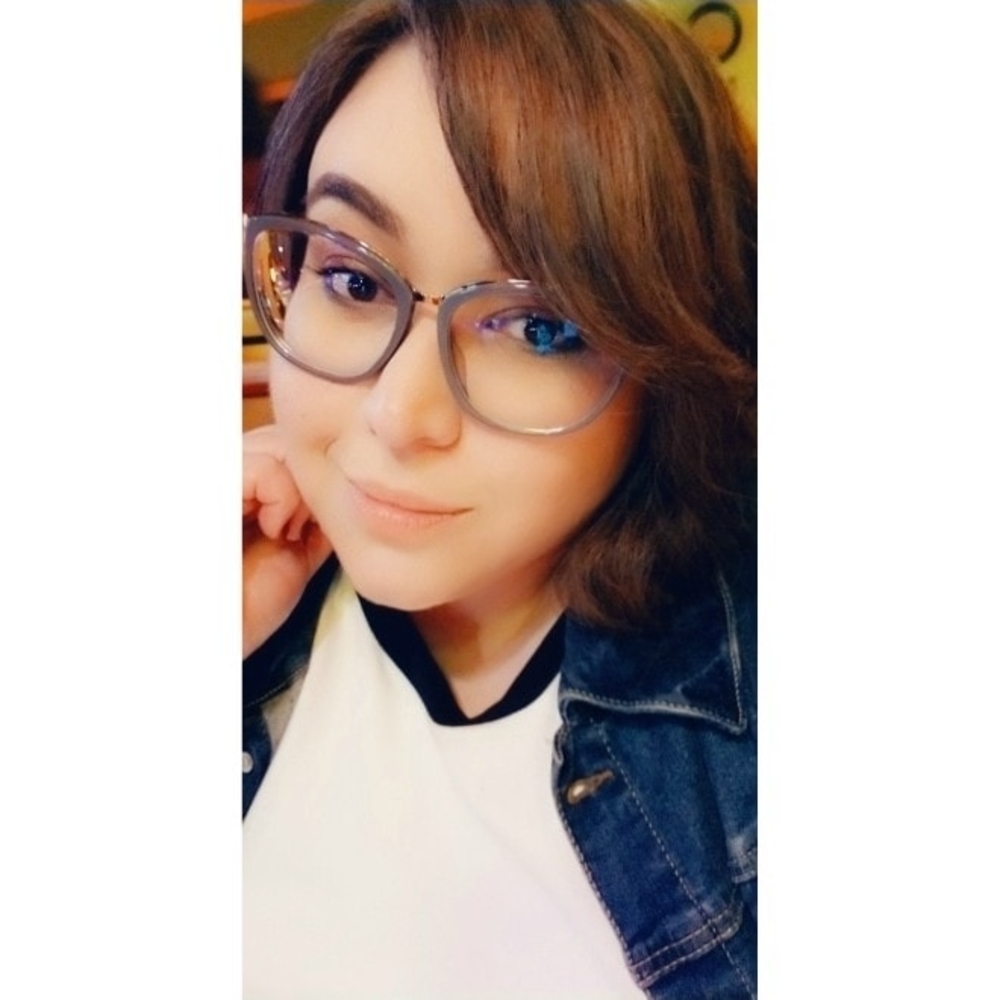 Meet your Posher, Viviannette